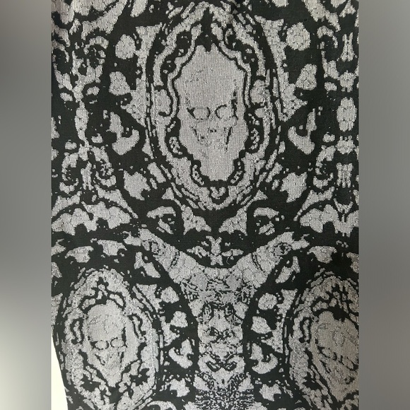 Ladies ROCK & REPUBLIC Gray & Black Tank Top - Picture 3 of 7